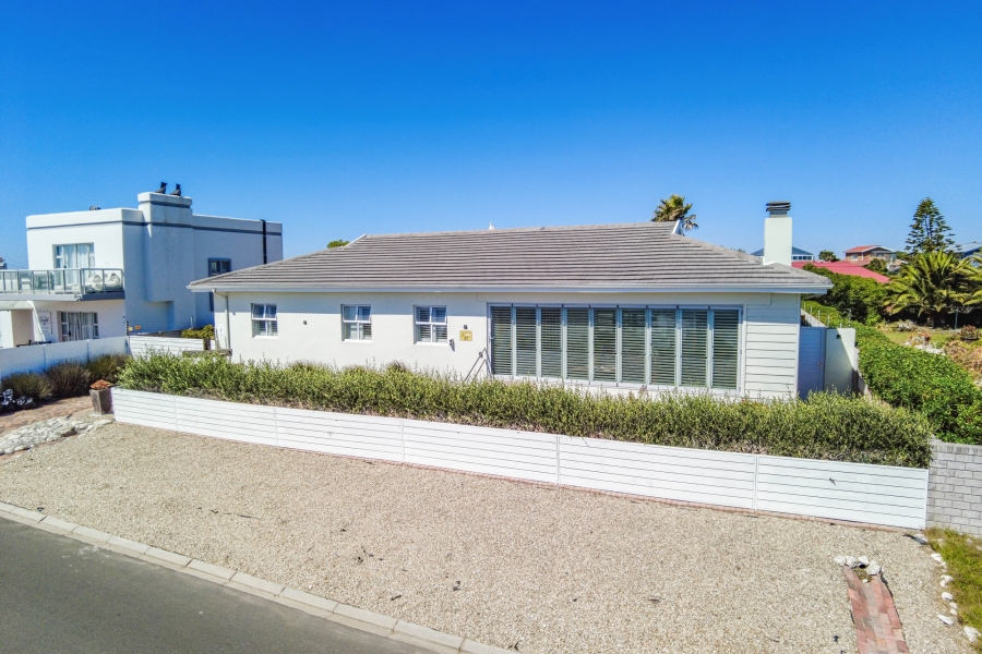 3 Bedroom Property for Sale in Yzerfontein Western Cape